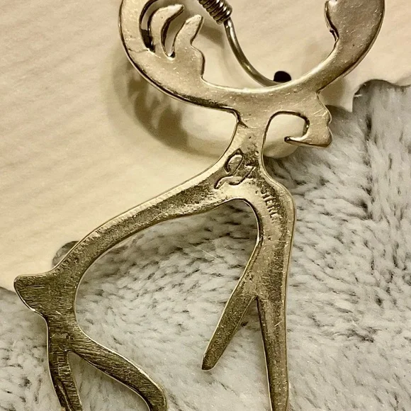 Elegant Reindeer/Moose Earrings - Picture 4 of 5